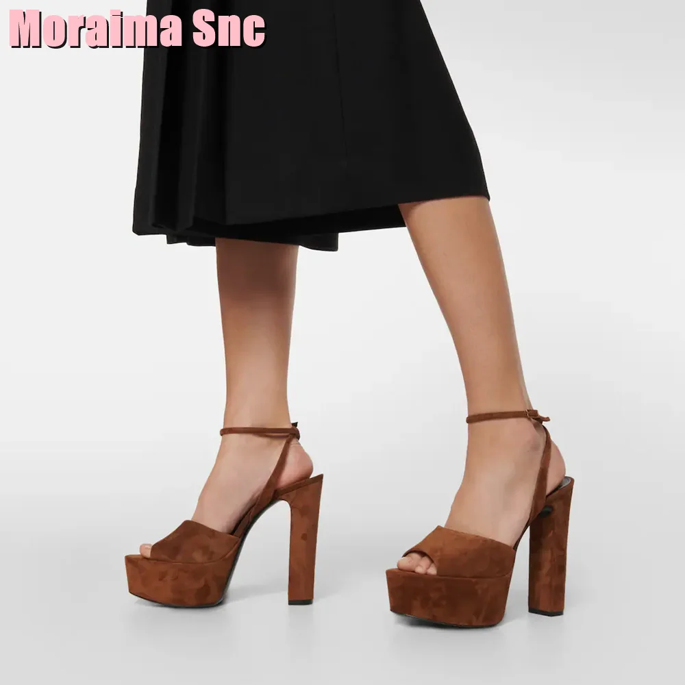 Peep Toe Plattform Lack leder  – Ankle Strap Attachment Bewertung und Preis